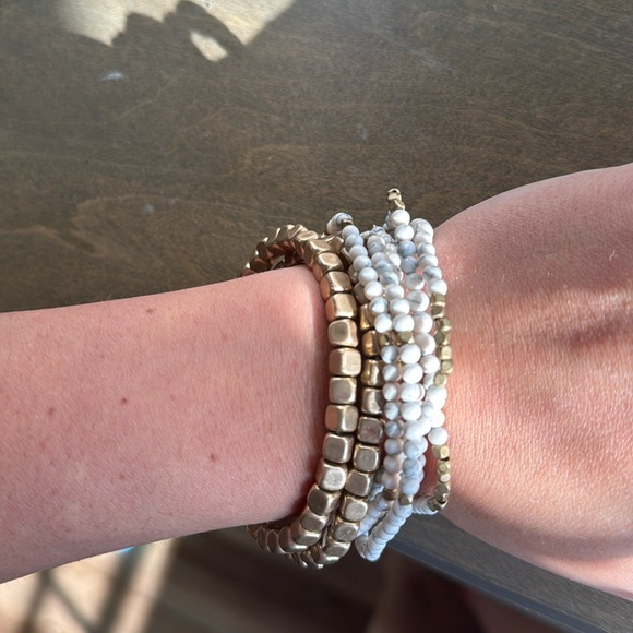 francesca’s white and gold stretchy bangles - Picture 2 of 3